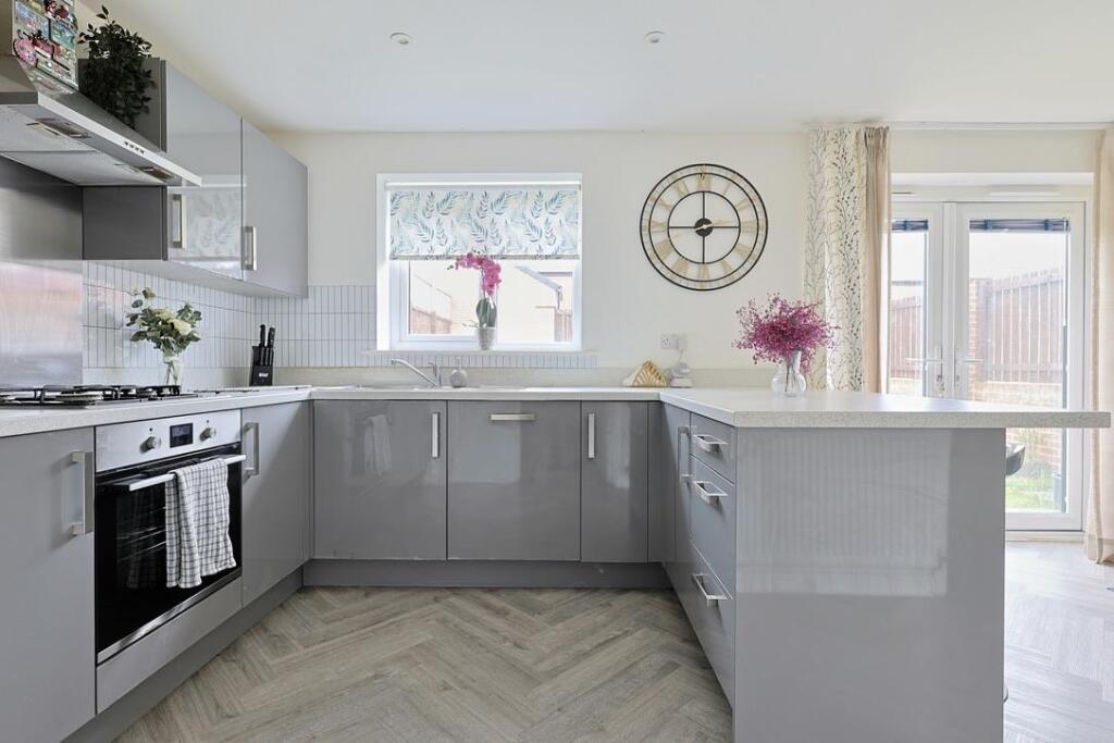 House in North Tyneside, Fallow Park, Benton - View 4