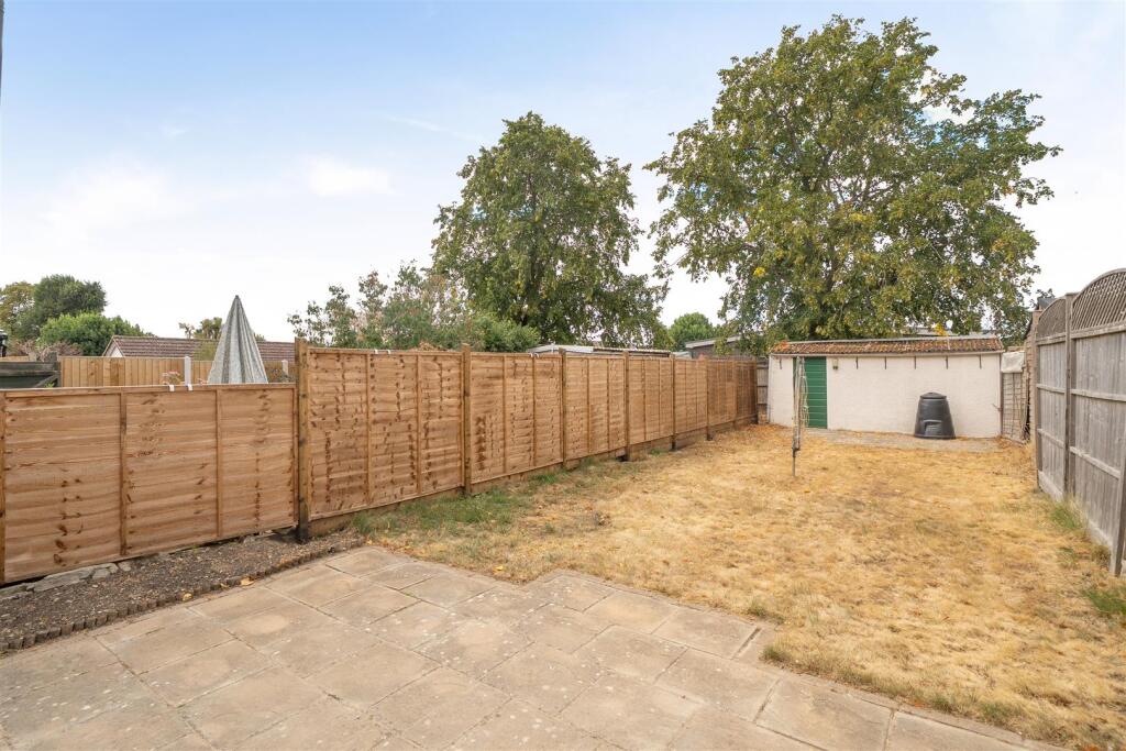 House in Spelthorne, Surrey - View 5