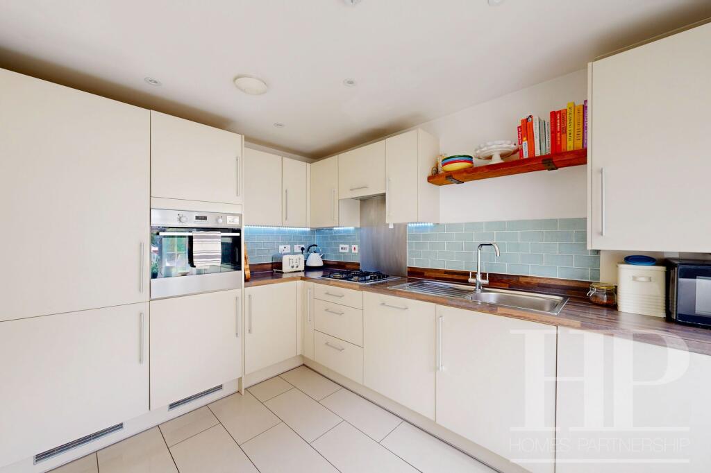 House in Redhill - View 5