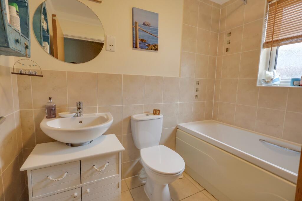 Apartment in Southampton, Waterside Park, Woolston - View 5