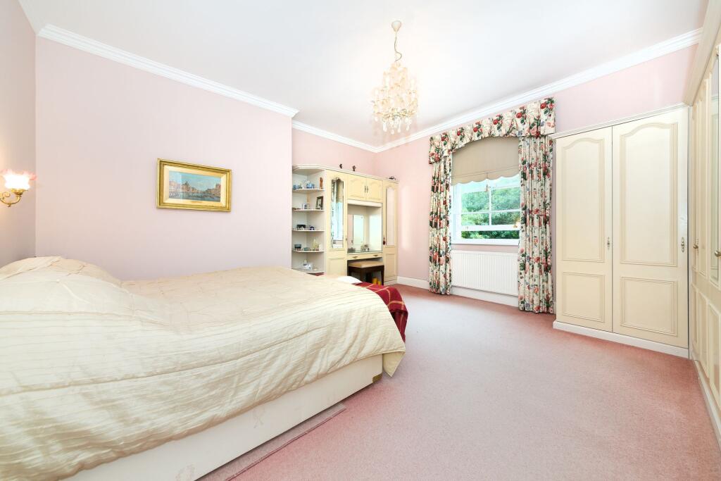 Apartment in Peterborough - More