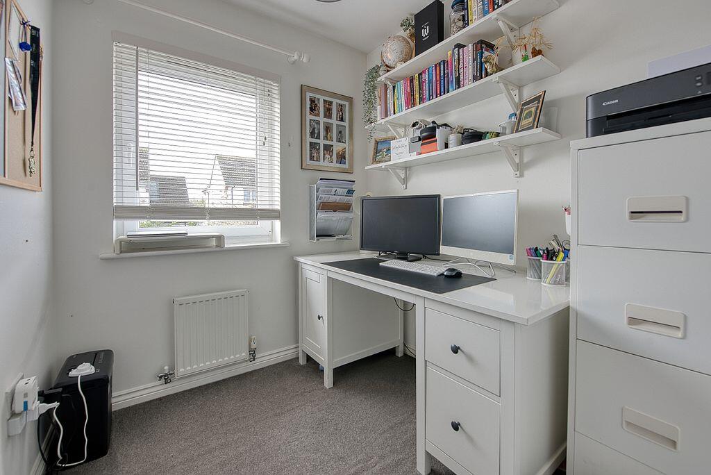 Burnbrae Place, Bonnyrigg photo 4