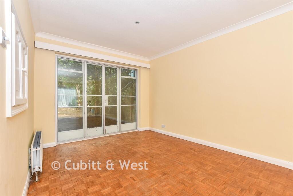 House in Chichester, East Broyle - View 5