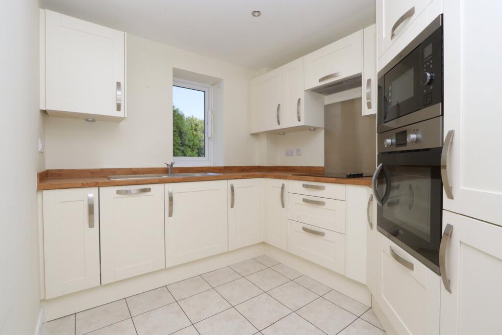 Brooklands House, Eccleshall Road, Stafford, ST16 photo 3