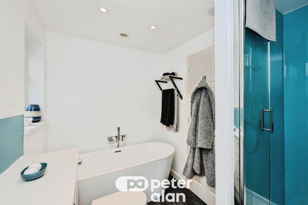 House in Glynneath, Neath Port Talbot - View 5