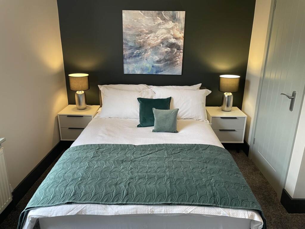 Main image of property: Spring Grove Walk (Room 3), Headingley, Leeds