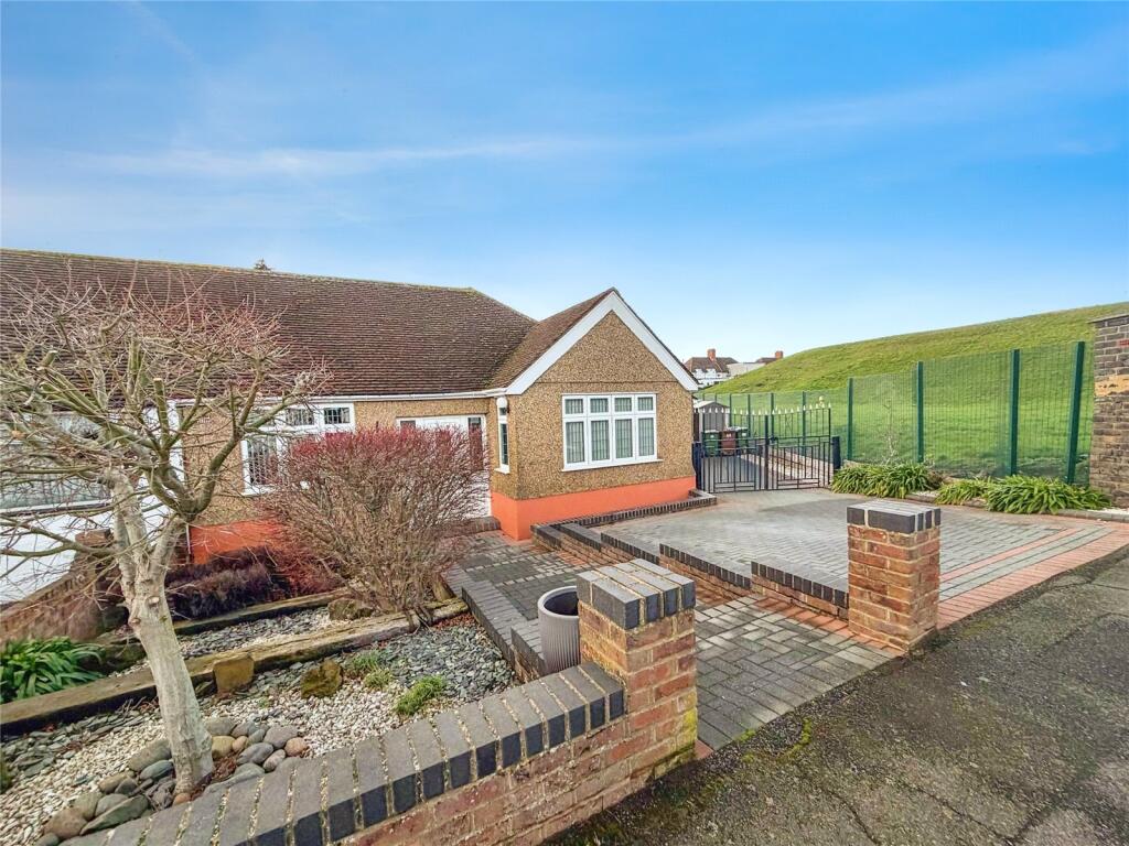 Main image of property: Edendale Road, Bexleyheath, DA7