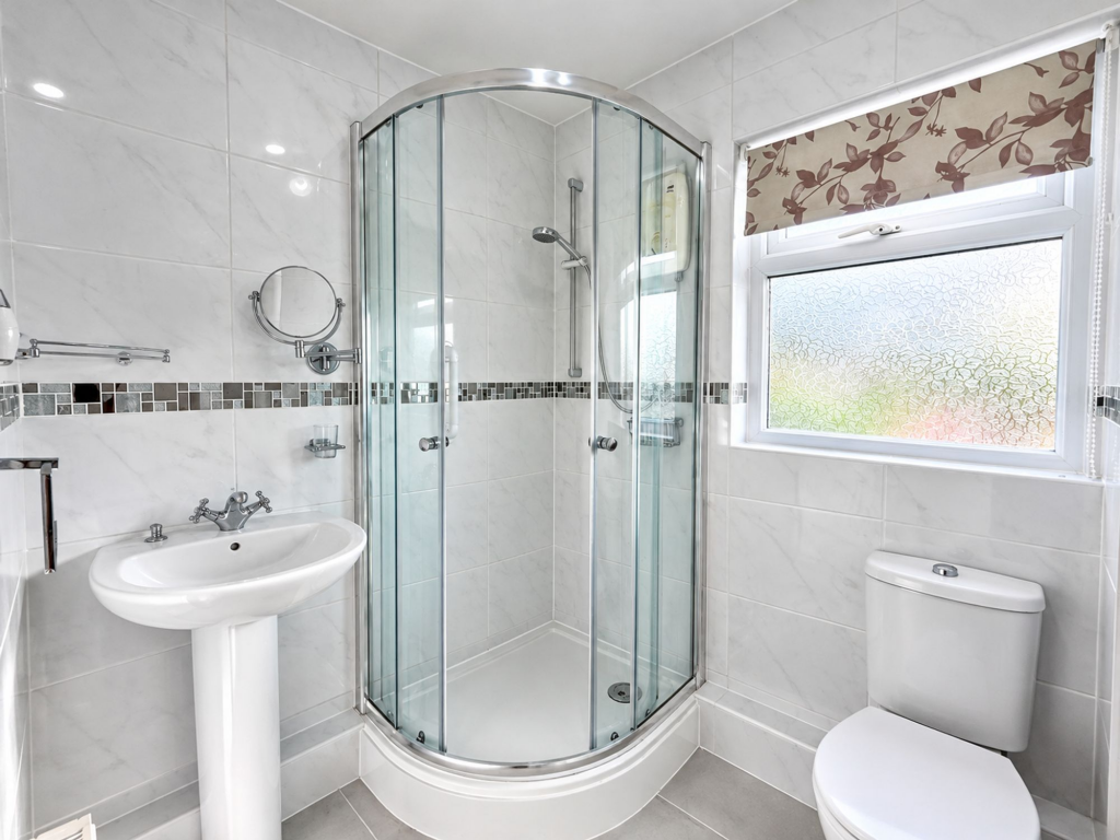 House in Sefton, Ford - View 5