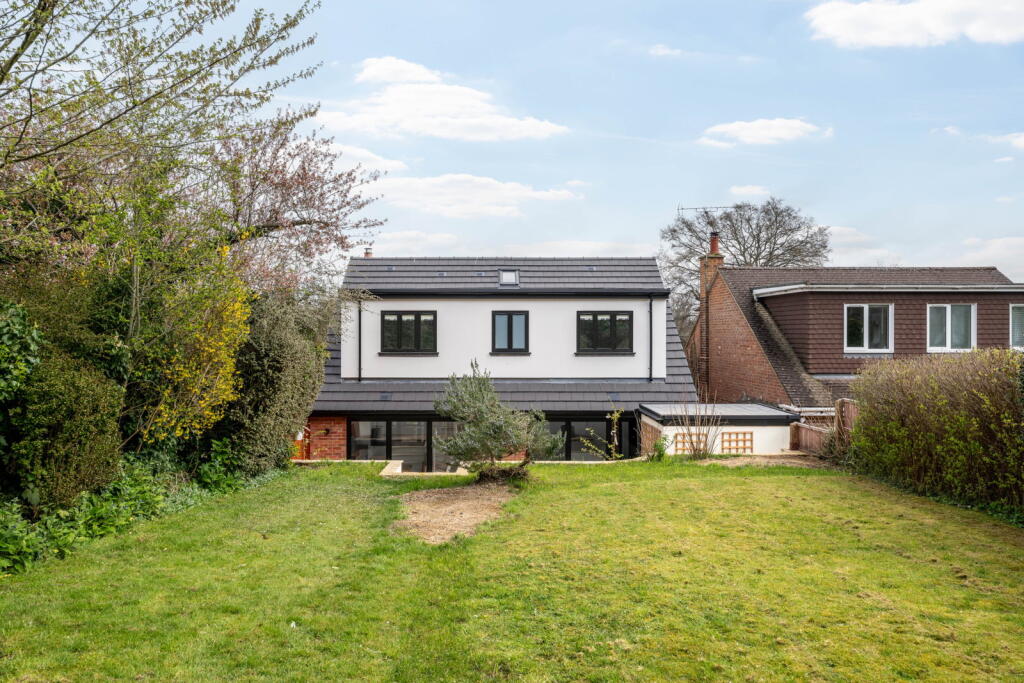 Additional image 45 of Park Rise Close, Harpenden, Hertfordshire, AL5 3AW