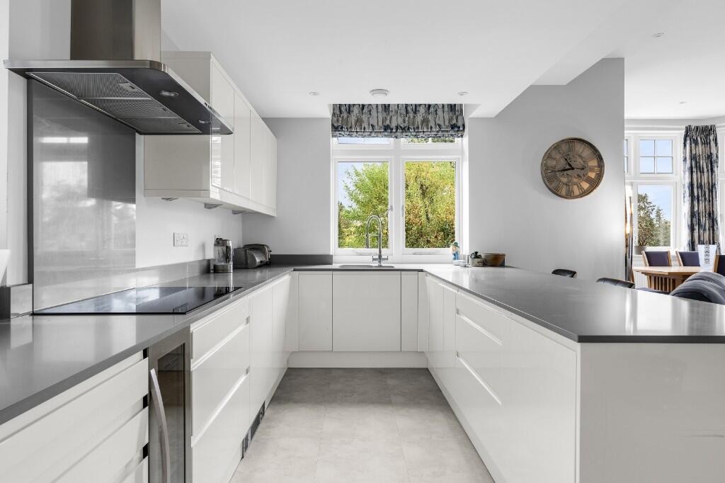 Main image of property: St Cross Chambers, Upper Marsh Lane, Hoddesdon, Hertfordshire, EN11