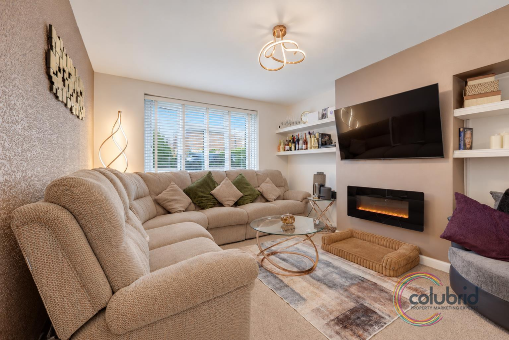 House in Romford - View 2