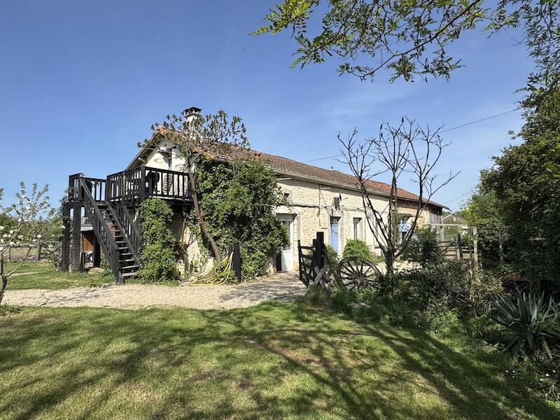 Main image of property: Aubeterre-sur-Dronne, Charente, Poitou-Charentes