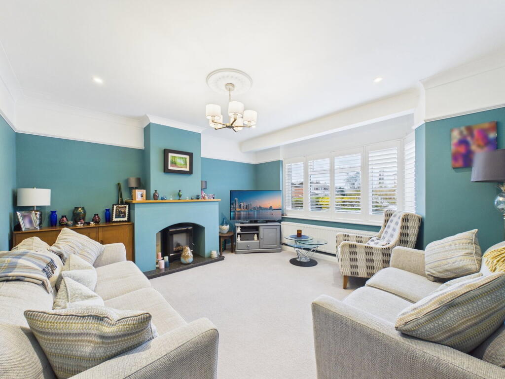 Greenway, Horsham, RH12 2JS - View 4