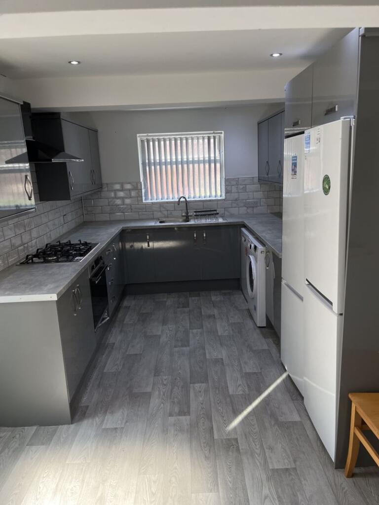 House in Nottingham, Radford - View 2