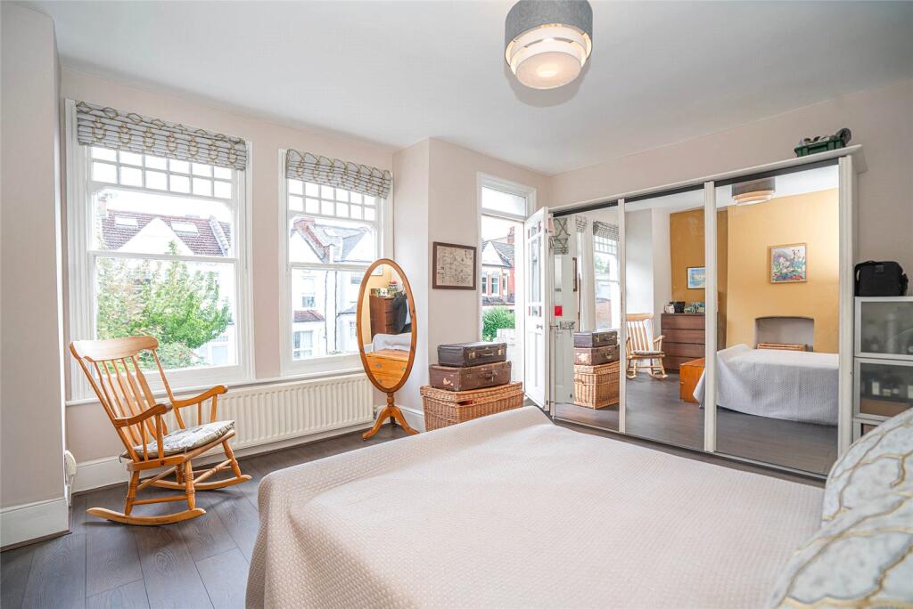 Greenham Road, London, N10 - More