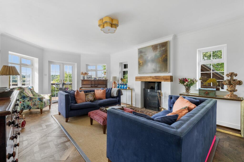 House in Redhill - View 4