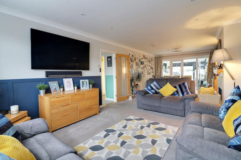 Cranborne Road, East Cosham, Portsmouth – další