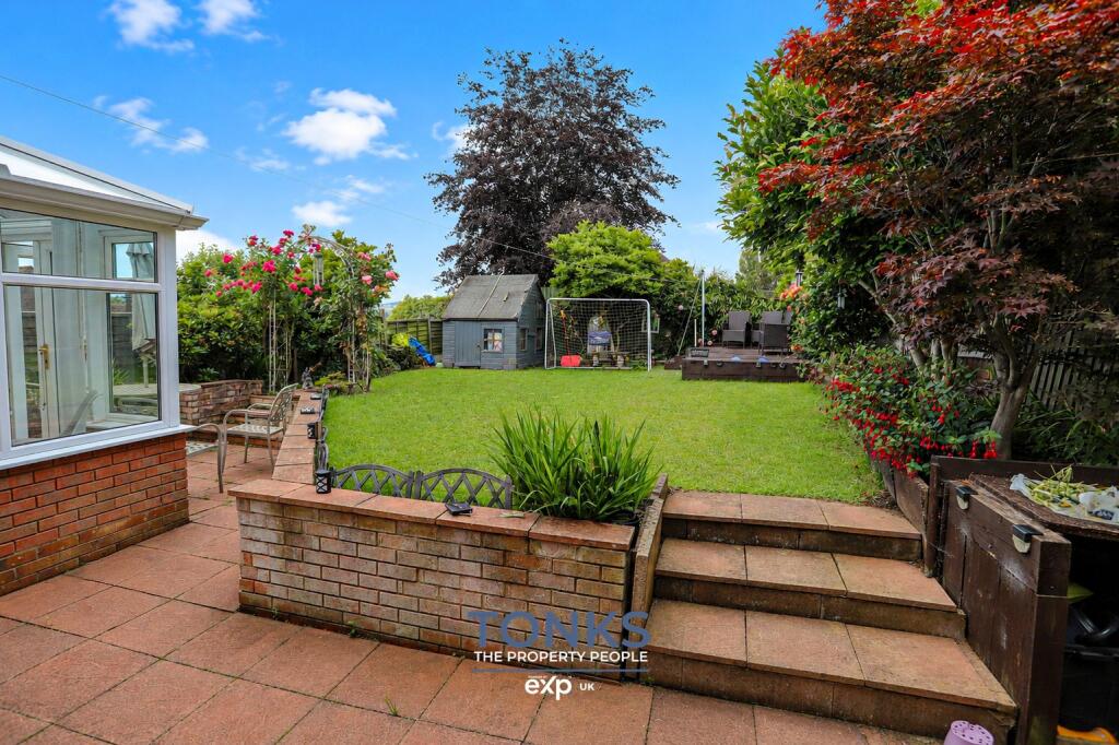 House in Dudley, West Midlands - View 2