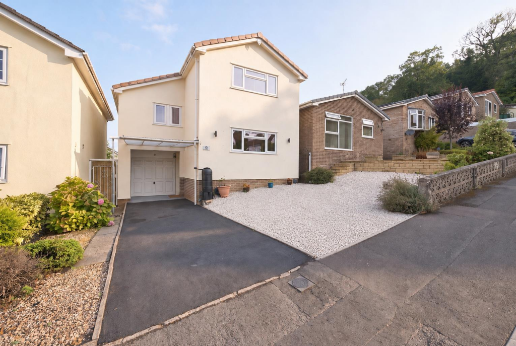 Main image of property: Rockingham Grove, Weston-Super-Mare, BS23