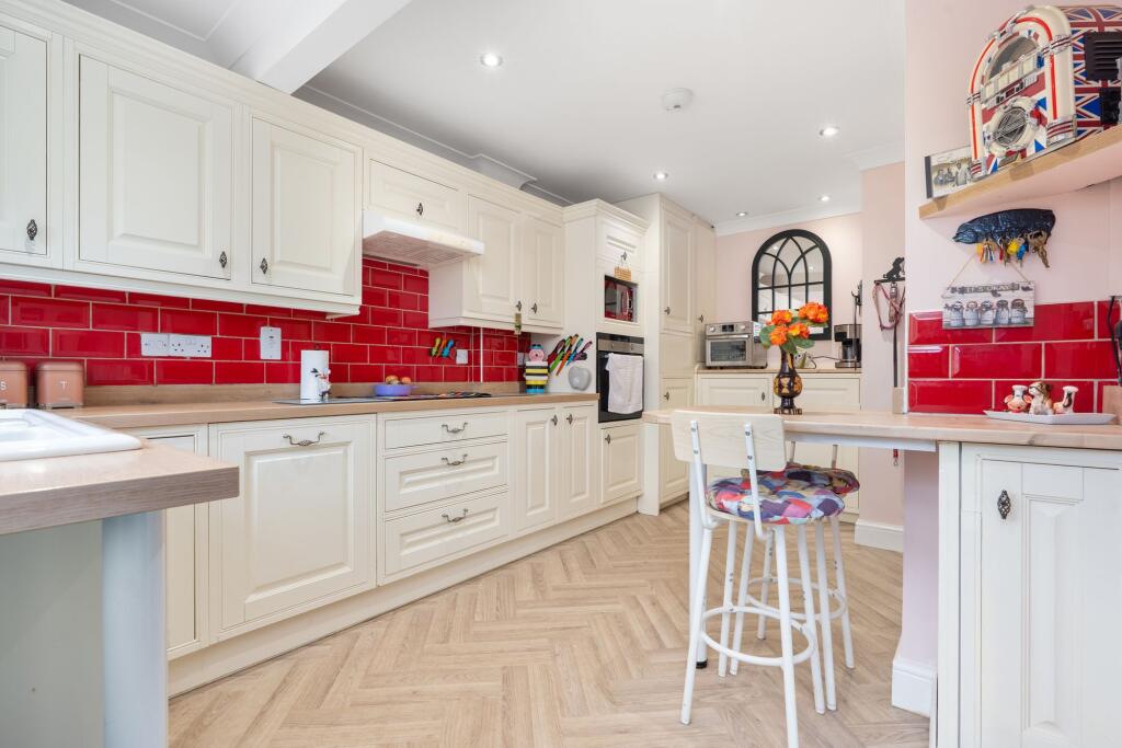 House in 34 Silverburn Drive Ballasalla IM9 2EF - View 4