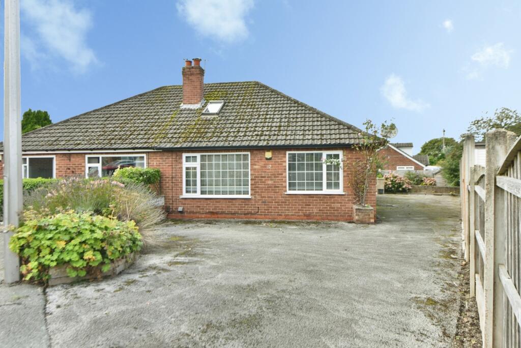 Main image of property: Begley Close, Romiley, Stockport, Greater Manchester, SK6