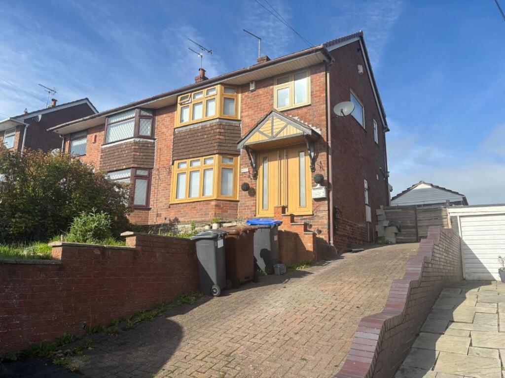 Main image of property: 20 Hillside Avenue, Forsbrook, Stoke-on-Trent, Staffordshire, ST11 9BH