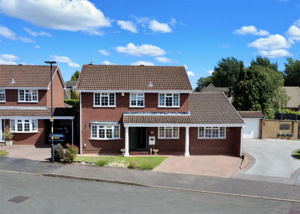 Main image of property: Ashfern Drive, Walmley, Sutton Coldfield