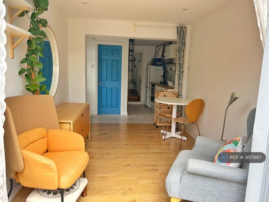 Main image of property: Lennard Road, London, SE20