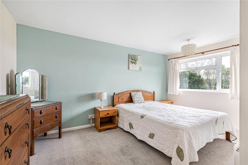 Countess Lilias Road, Cirencester, Gloucestershire, GL7 photo 4
