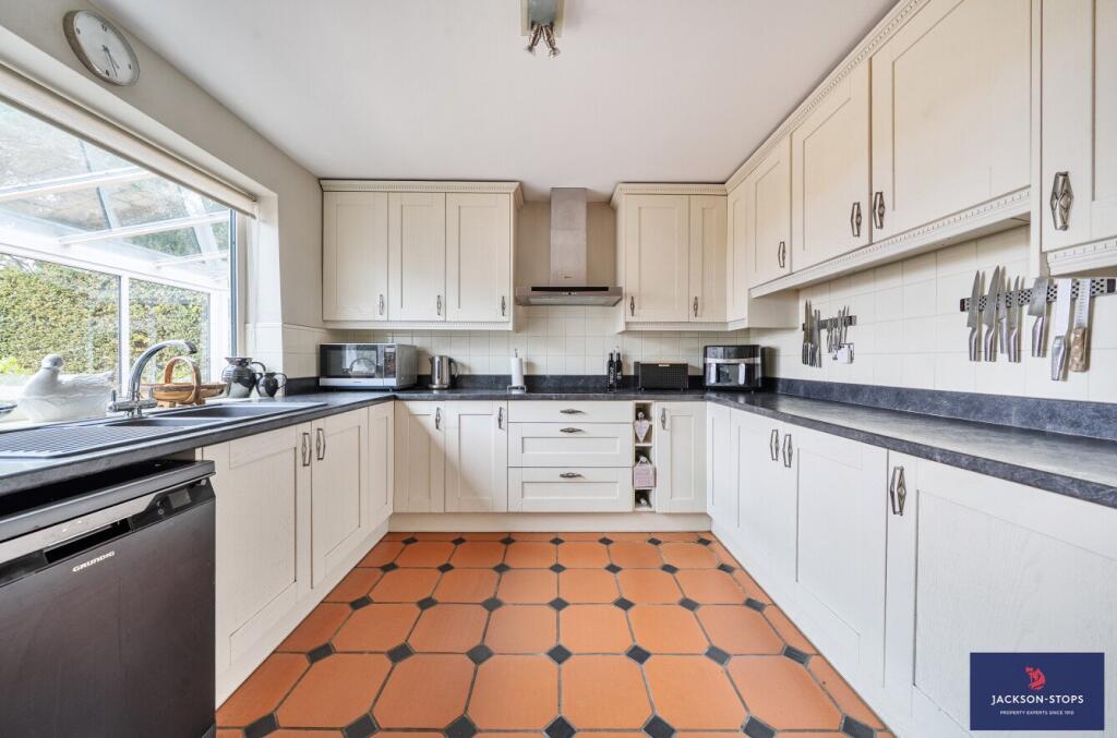 House in Northampton - View 4