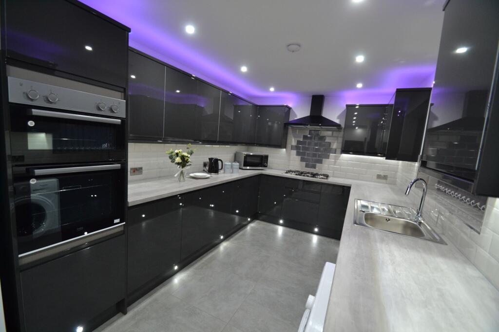 1 bedroom house share for rent