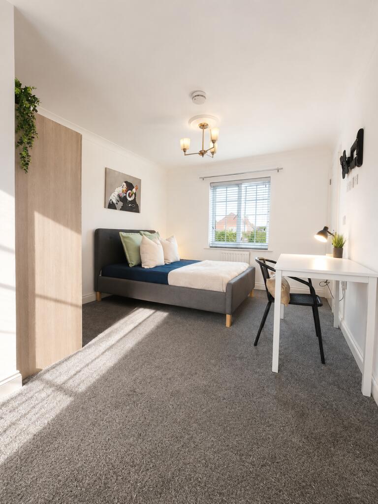 House in Peterborough, Woodston - View 2