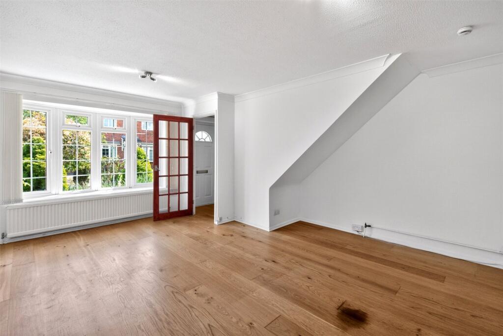 Juxon Close, Chichester, West Sussex, PO19 photo 2