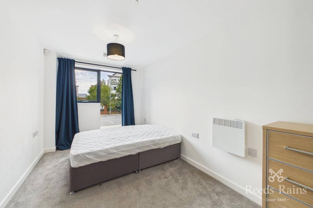 Apartment in Salford, Ordsall - View 4