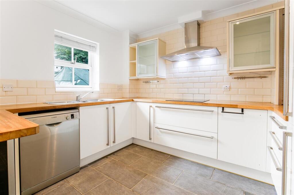 Apartment in London, Kentish Town - More