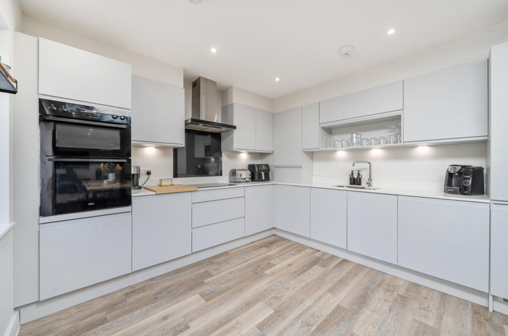 House in Southampton - View 4