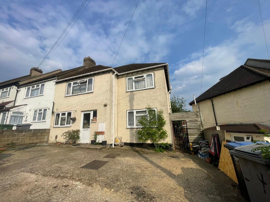 Main image of property: Roe Green Kingsbury NW9