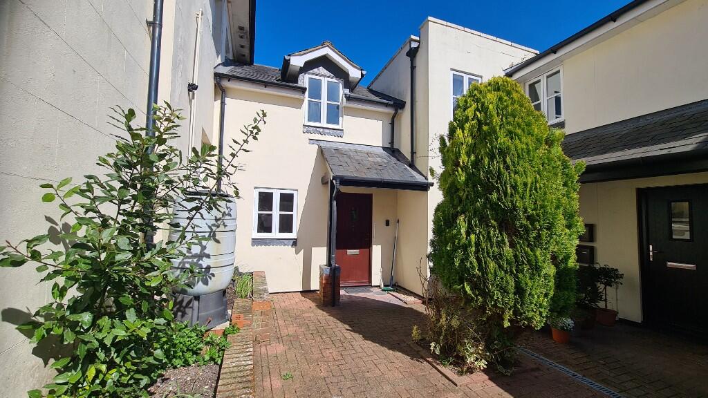 Main image of property: Lodge Drive, SP11