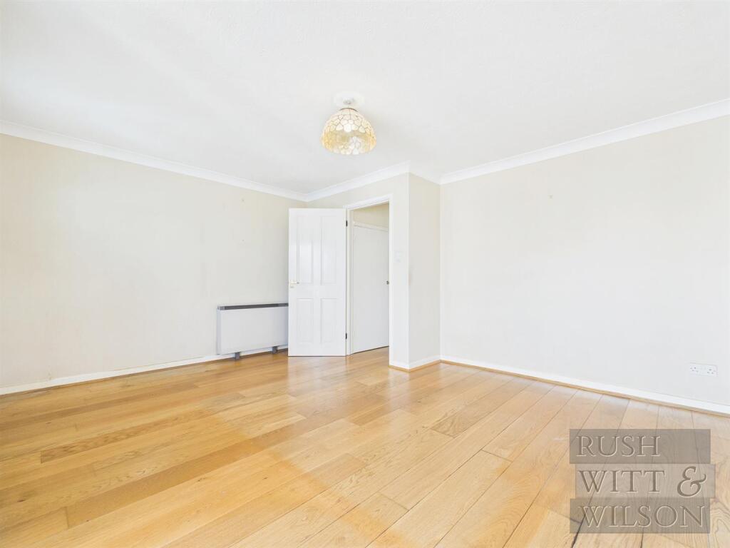 House in Tonbridge - View 4
