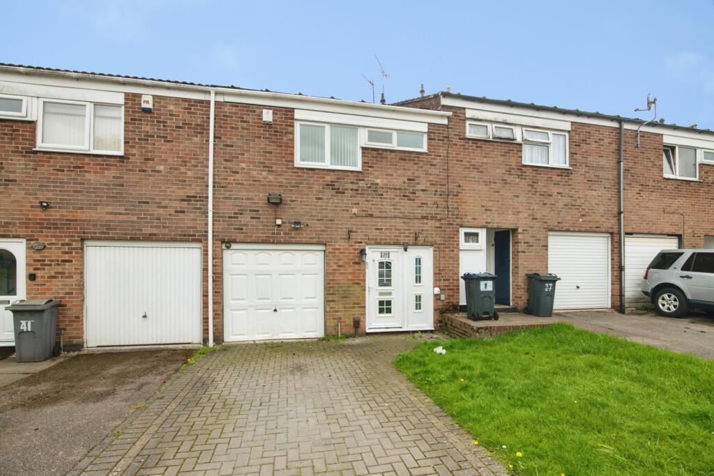 Main image of property: Middle Leasow, Quinton, Birmingham, West Midlands, B32