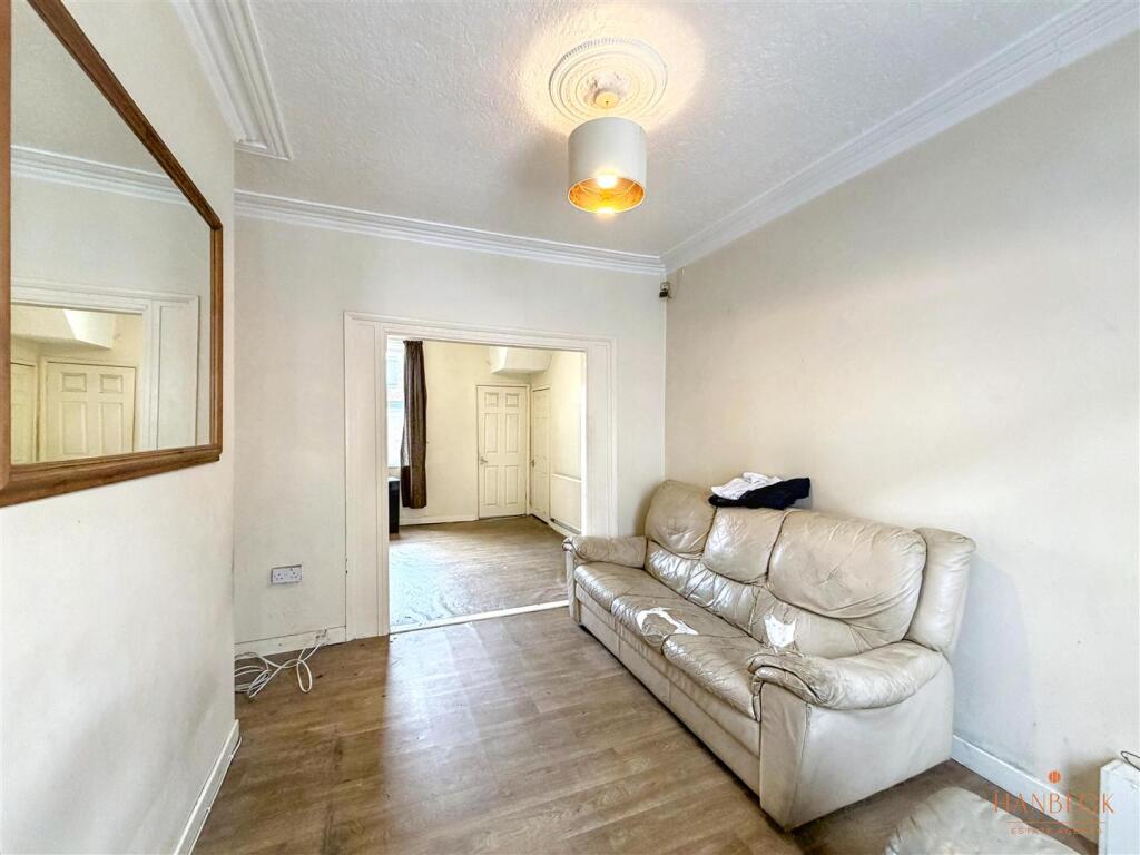 House in Hull, Kingston upon Hull - View 4