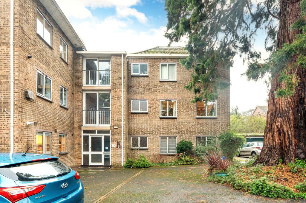 Main image of property: Woodstock Road, Newcombe Court, OX2