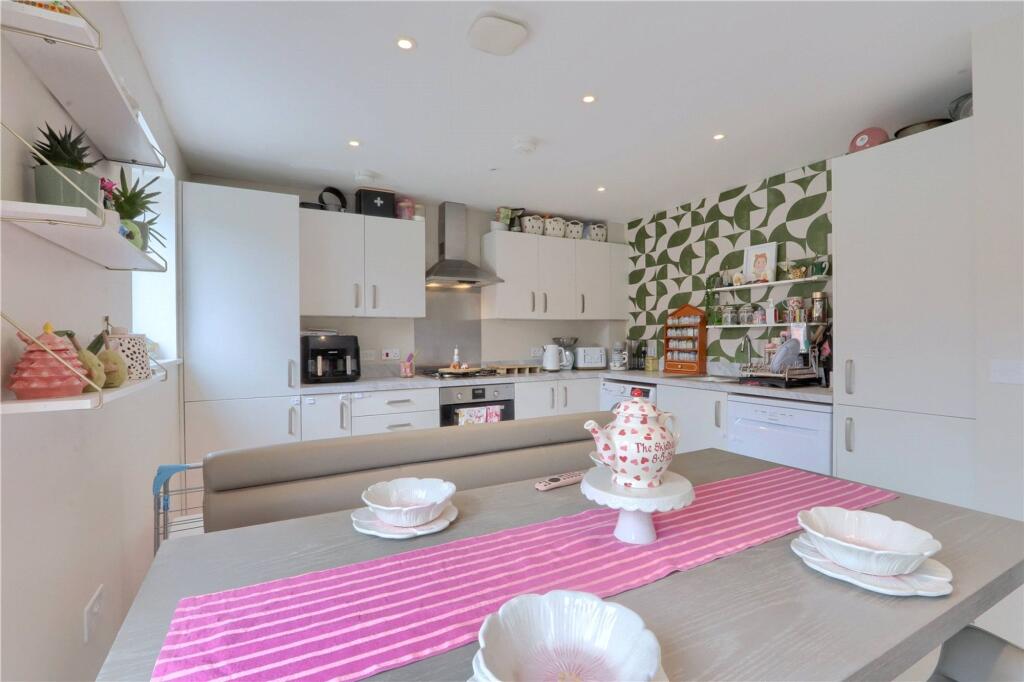House in Stockton-on-Tees - More