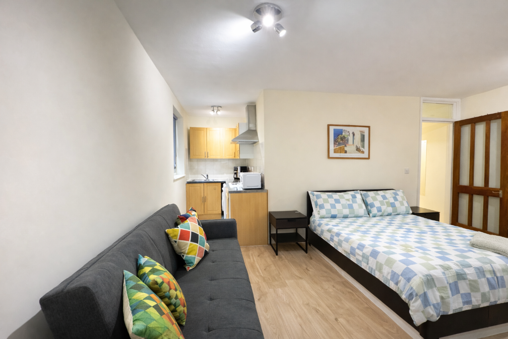 Studio flat for rent