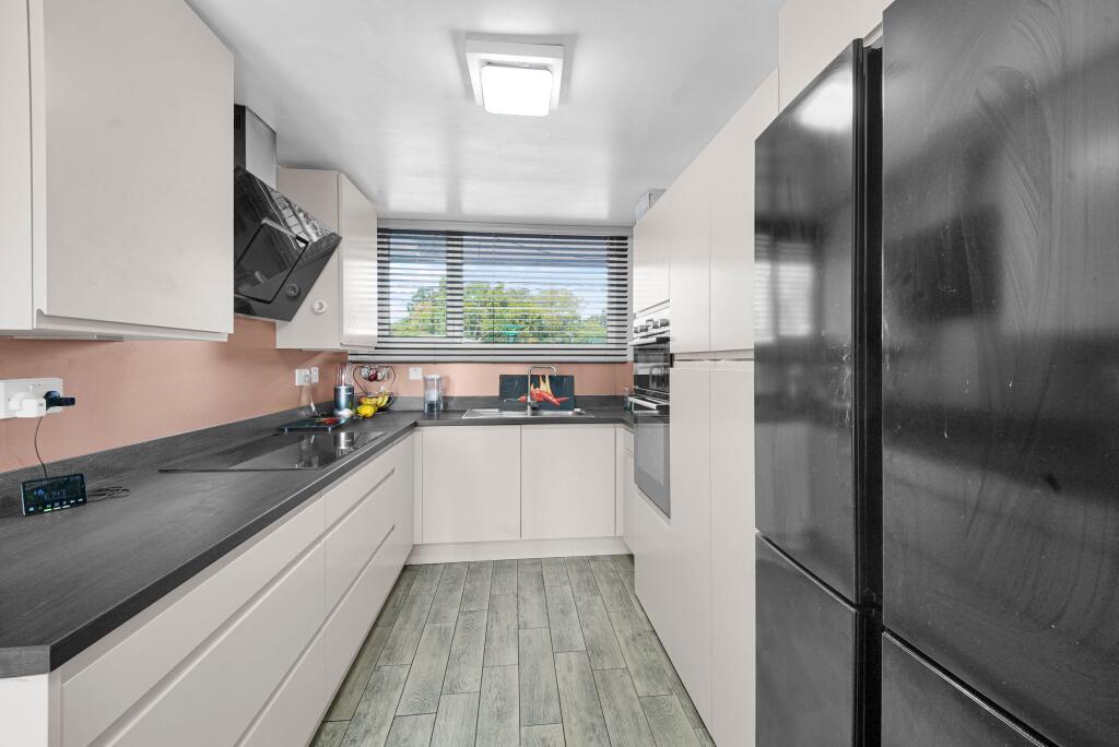 Main image of property: Oxford Gardens, London, N21