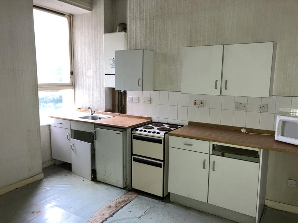 Apartment in Glasgow, Haghill - More