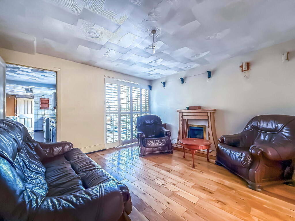 House in Sefton, Liverpool City Region - View 5