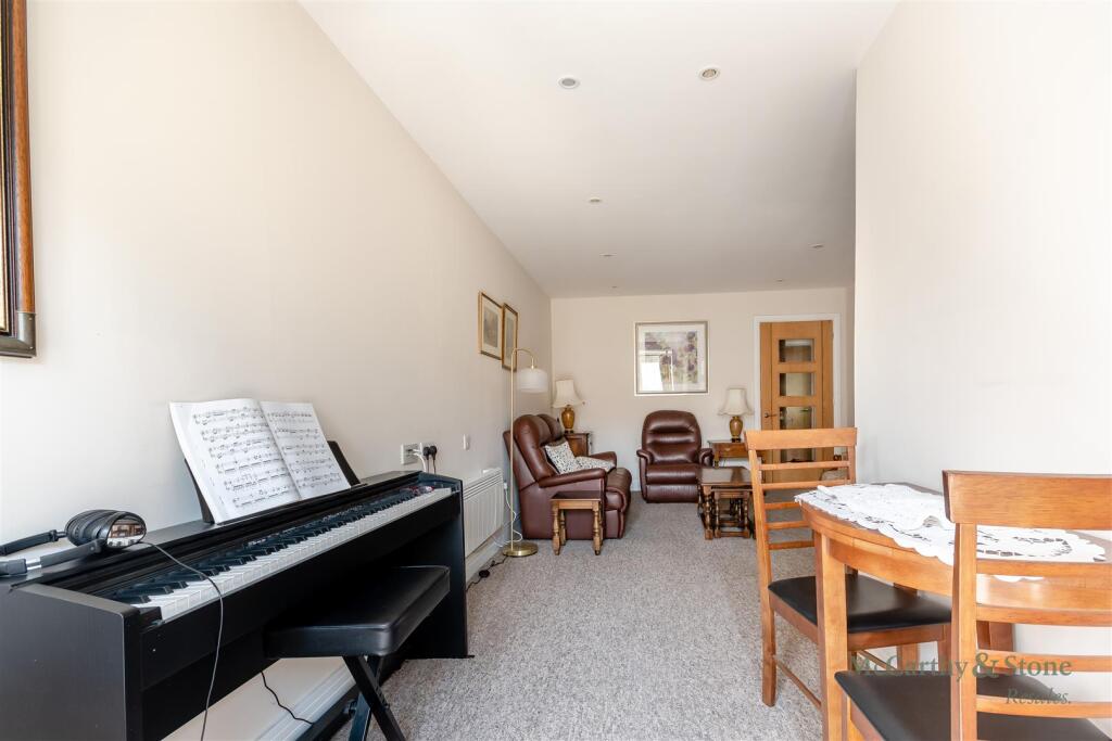 Apartment in Wychavon, Primsland, Droitwich Spa - More