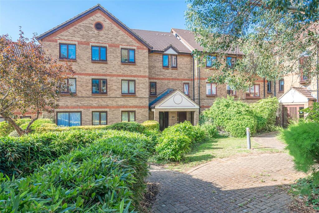 Main image of property: Deanery Close, London, N2