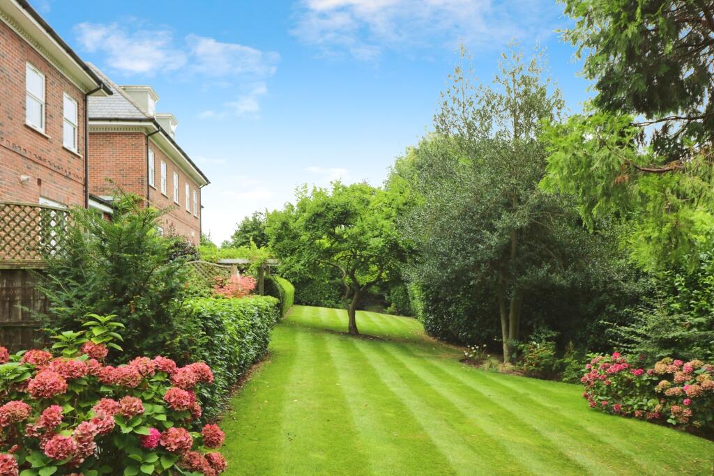 Additional image 25 of Wendover Lodge, Welwyn, Herts, AL6